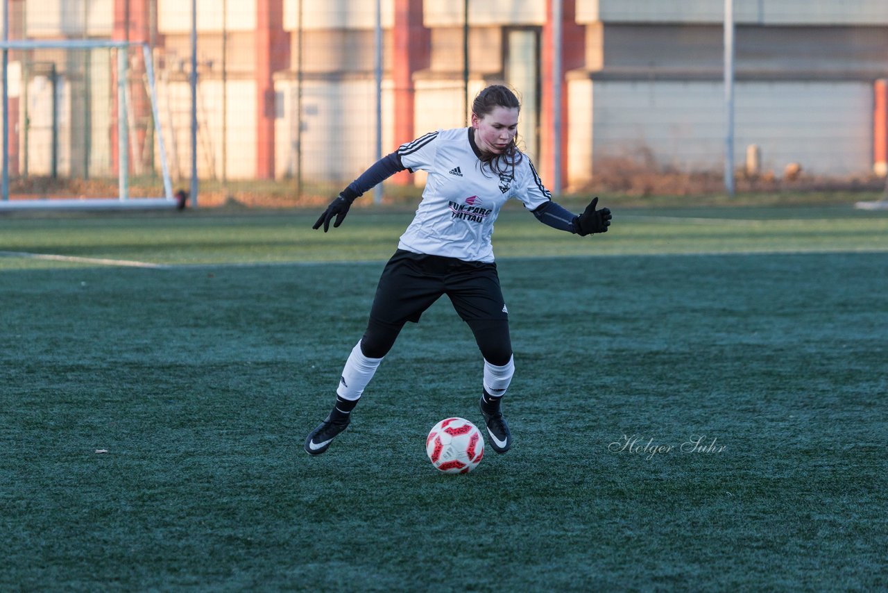 Bild 263 - Frauen SG Holstein Sued - SV Gruenweiss-Siebenbaeumen : Ergebnis: 0:2